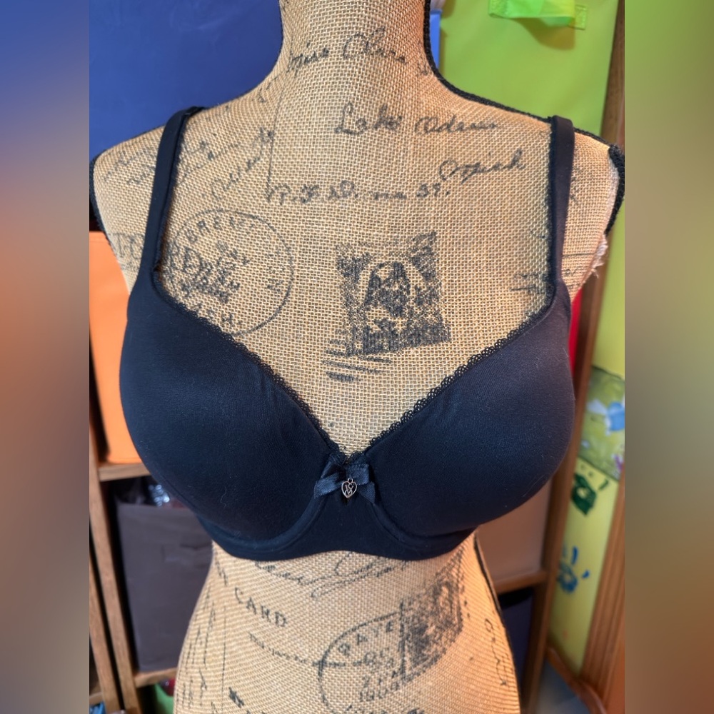 Victoria's Secret Black Lace Accent Bra